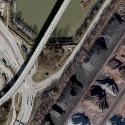Satellite imagery of Köhlbrand-Freileitungskreuzung, Mast West, DE