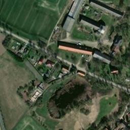 Satellite imagery of Schloss Bröllin, DE