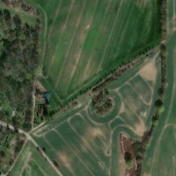Satellite imagery of Schloss Bröllin, DE