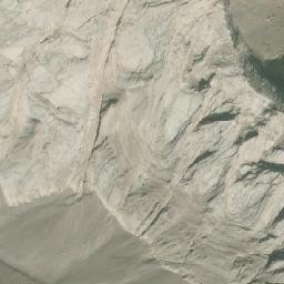Satellite imagery of Noonday Peak, CA