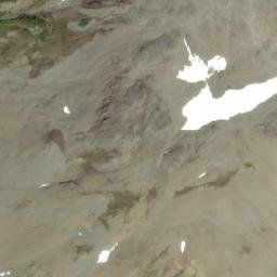 Satellite imagery of Lindquist Peak, CA