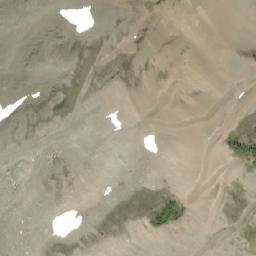 Satellite imagery of Lindquist Peak, CA