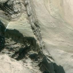 Satellite imagery of Mount Henday, CA