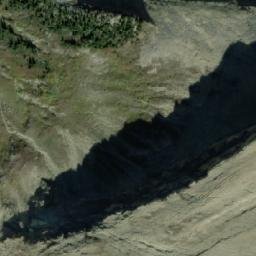 Satellite imagery of Upright Mountain, CA