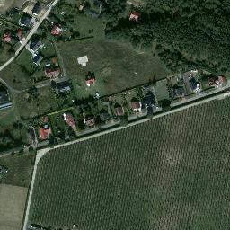 Satellite imagery of Jeziorki - Pałac XIX w., PL