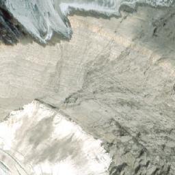 Satellite imagery of Resplendent Mountain, CA