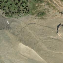 Satellite imagery of Mount Machray, CA