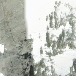 Satellite imagery of Tsaydaychuz Peak, CA