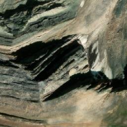 Satellite imagery of Mount Kinross, CA