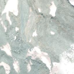 Satellite imagery of Mount Youngren, CA