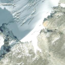 Satellite imagery of Comet Mountain, CA