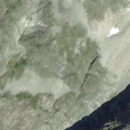 Satellite imagery of Comet Mountain, CA