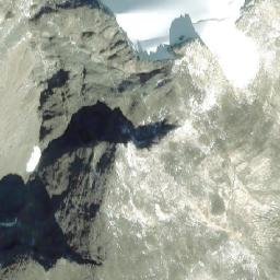 Satellite imagery of Comet Mountain, CA