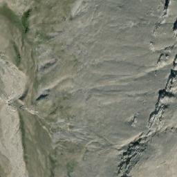 Satellite imagery of Mount Toma, CA