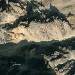Satellite imagery of Roche Noire, CA