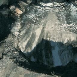 Satellite imagery of Vista Peak, CA