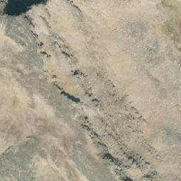 Satellite imagery of Caniche Peak, CA