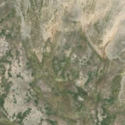 Satellite imagery of Caniche Peak, CA