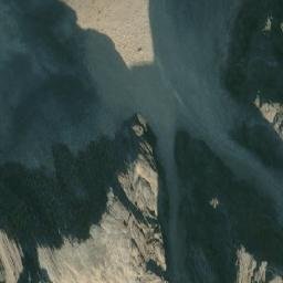 Satellite imagery of Portcullis Peak, CA