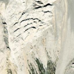 Satellite imagery of Saracen Head, CA