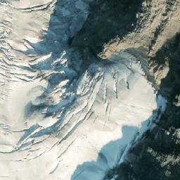 Satellite imagery of Simon Peak, CA