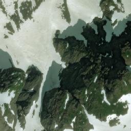Satellite imagery of Tzeetsaytsul Peak, CA