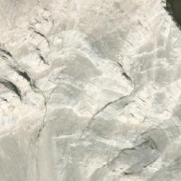 Satellite imagery of Tarpeian Rock, CA