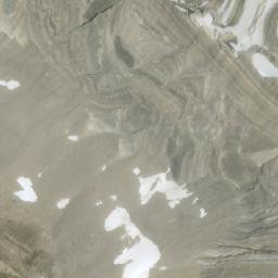 Satellite imagery of Replica Peak, CA