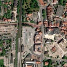 Satellite imagery of Schloss Landestrost, DE