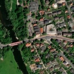 Satellite imagery of Schloss Landestrost, DE