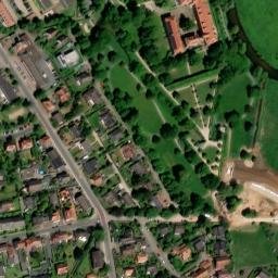 Satellite imagery of Schloss Landestrost, DE