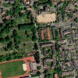 Satellite imagery of Schloss Landestrost, DE