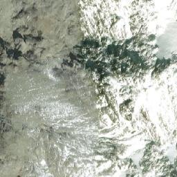 Satellite imagery of Mount Saunders, CA