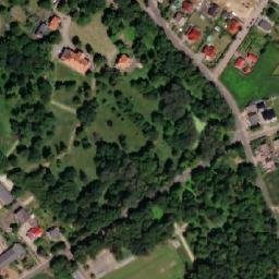 Satellite imagery of Niechanowo - Pałac klasycystyczny, PL