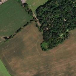 Satellite imagery of Niechanowo - Pałac klasycystyczny, PL