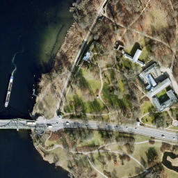 Satellite imagery of Schloß Glienicke, DE