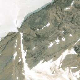 Satellite imagery of Gong Peak, CA