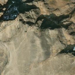 Satellite imagery of Mount Sadleir, CA