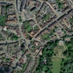 Satellite imagery of Warwick Castle, GB