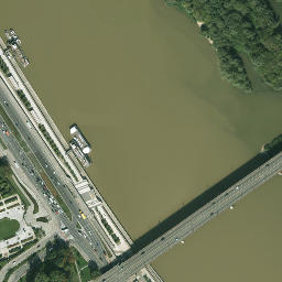 Satellite imagery of Warsaw Old Town Market Square, PL