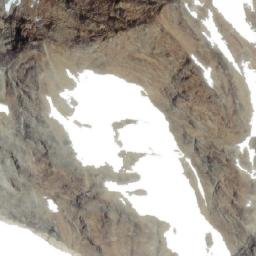 Satellite imagery of Mount Saugstad, CA