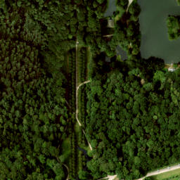 Satellite imagery of Kasteel Het Oude Loo, NL