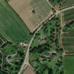 Satellite imagery of Kinnersley Castle, GB