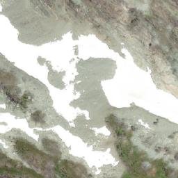 Satellite imagery of Throwback Mountain, CA