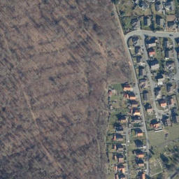 Satellite imagery of Lewer Berg, DE