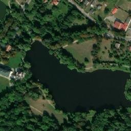 Satellite imagery of Radziejowice - renesansowy dwór obronny XV w., PL