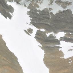 Satellite imagery of Arctomys Peak, CA
