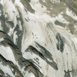 Satellite imagery of La Clytte Mountain, CA