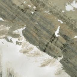 Satellite imagery of La Clytte Mountain, CA
