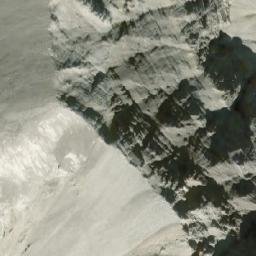 Satellite imagery of Wampum Peak, CA